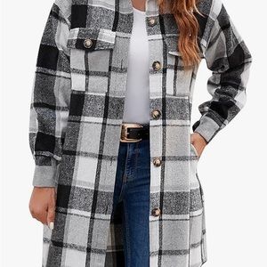 Black and white checked shackle.